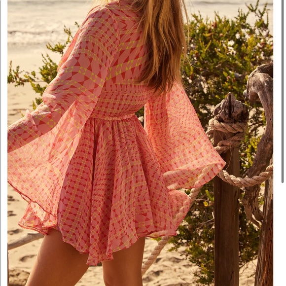 KAIA dress in Bahara Floral. So beautiful and summary:) - Picture 10 of 11